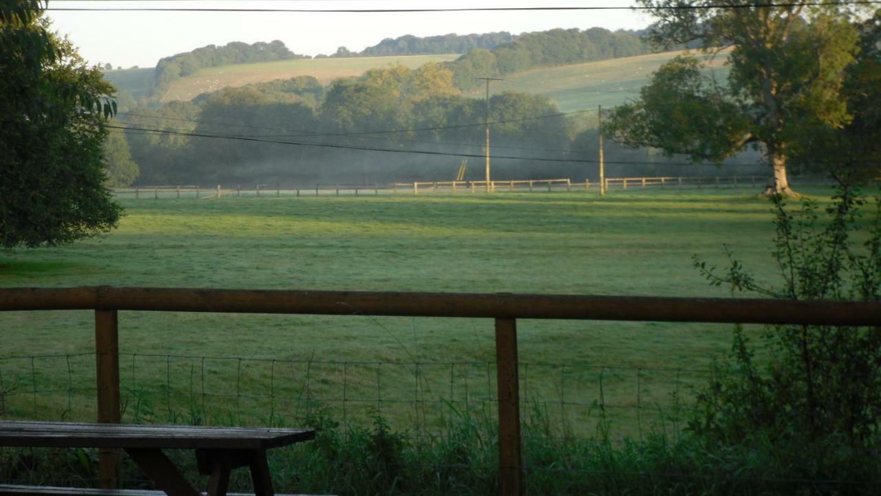 The Crown Inn Alvediston Exterior foto